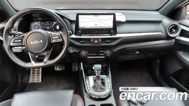 Kia K3 (II) 1.6 Turbo GT 5Door Signature 2022 — фото 7