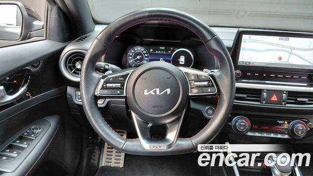 Kia K3 (II) 1.6 Turbo GT 5Door Signature 2022 — фото 13