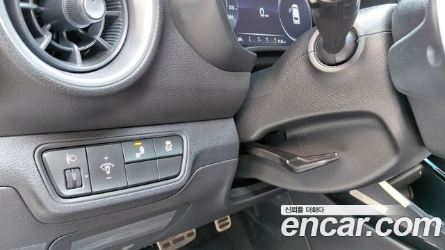 Kia K3 (II) 1.6 Turbo GT 5Door Signature 2022 — фото 18