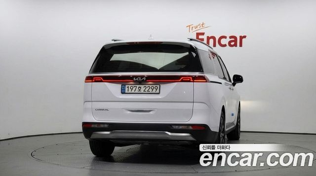 Kia Carnival (IV) Gasoline 7-Seater Outdoor Noblesse 2023 — фото 4