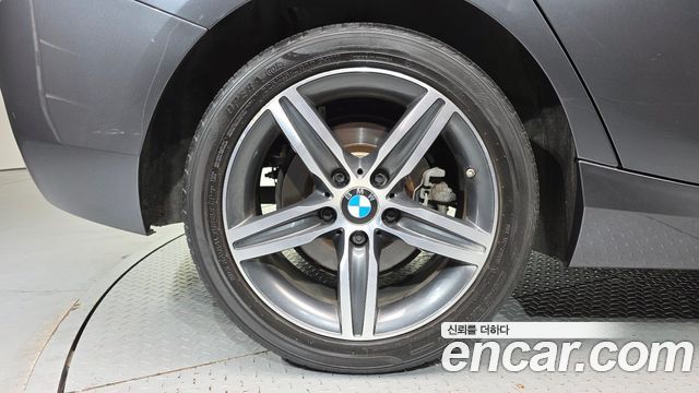 BMW 1 Series (F20) 118d Sport 5Door 2017 — фото 5