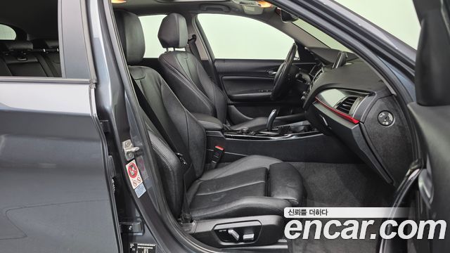 BMW 1 Series (F20) 118d Sport 5Door 2017 — фото 11