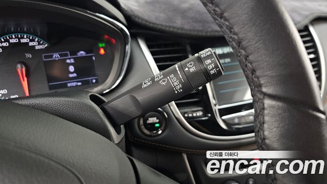 Chevrolet Trax 1.4 Red Line LT Core 2019 — фото 18