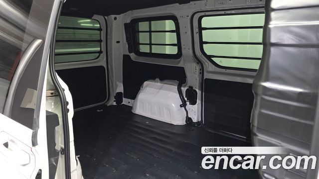 Hyundai Staria HEV 1.6 Cargo 3-Seater Modern 2025 — фото 26