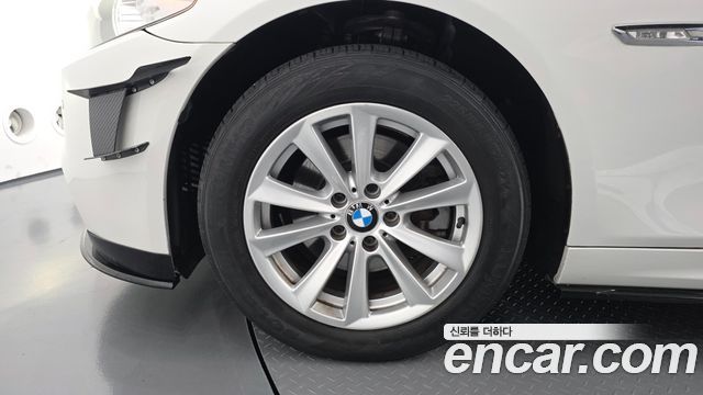 BMW 5 Series (F10) 520d 2011 — фото 5