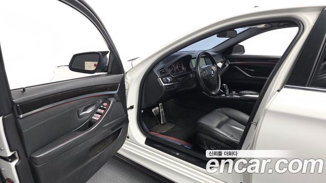 BMW 5 Series (F10) 520d 2011 — фото 10