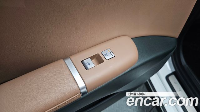 Hyundai Grandeur (GN7) 2,5 Gasoline 2WD Exclusive 2023 — фото 19