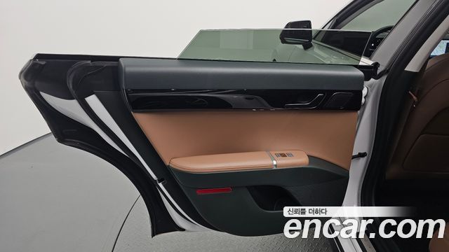 Hyundai Grandeur (GN7) 2,5 Gasoline 2WD Exclusive 2023 — фото 25