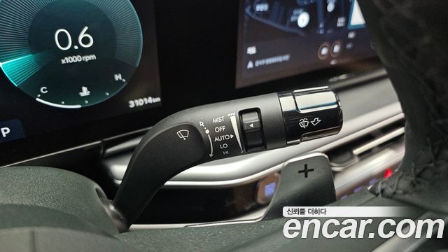 Hyundai Grandeur (GN7) 2,5 Gasoline 2WD Exclusive 2023 — фото 28