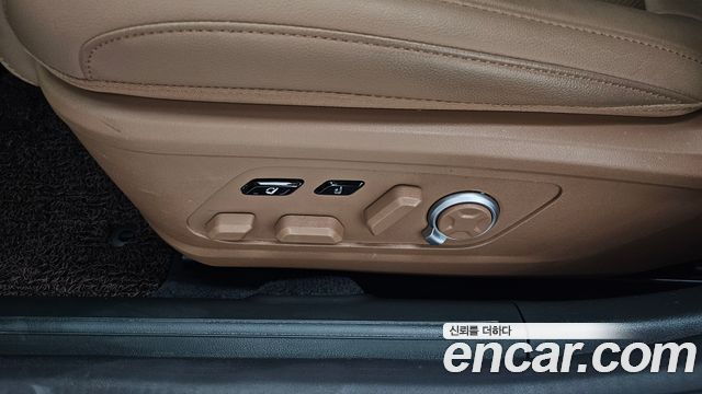 Hyundai Grandeur (GN7) 2,5 Gasoline 2WD Exclusive 2023 — фото 35