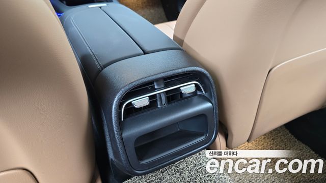 Mercedes-Benz E-Class (W214) E200 Avantgarde 2024 — фото 31