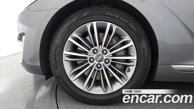 Genesis EQ900 3.3 T-GDI Luxury 2016 — фото 5