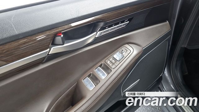 Genesis EQ900 3.3 T-GDI Luxury 2016 — фото 15