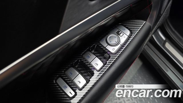 Genesis G70 3.3T Sport AWD Supreme 2018 — фото 35