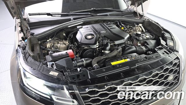 Land Rover Range Rover Velar 3.0 D300 R-Dynamic SE 2019 — фото 6