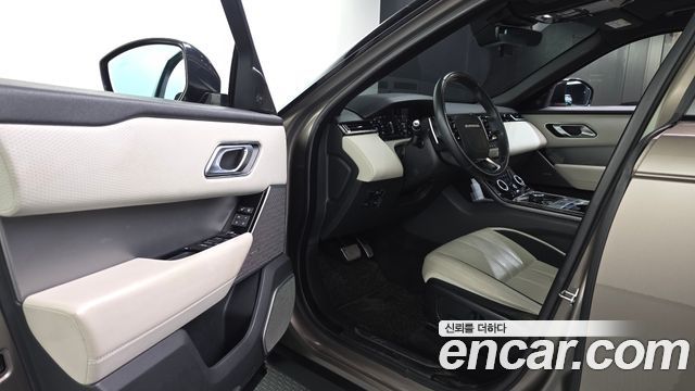 Land Rover Range Rover Velar 3.0 D300 R-Dynamic SE 2019 — фото 10