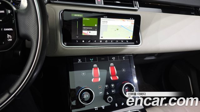 Land Rover Range Rover Velar 3.0 D300 R-Dynamic SE 2019 — фото 14