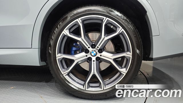 BMW X5 (G05) xDrive 40i M Sport 2024 — фото 27
