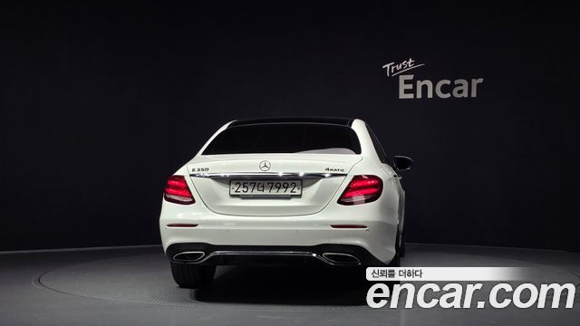 Mercedes-Benz E-Class (W213) E350 4MATIC AMG Line 2019 — фото 4
