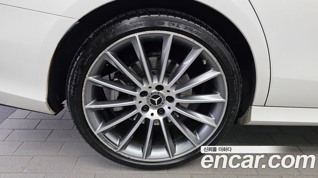 Mercedes-Benz E-Class (W213) E350 4MATIC AMG Line 2019 — фото 5