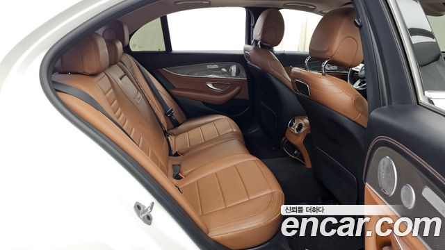 Mercedes-Benz E-Class (W213) E350 4MATIC AMG Line 2019 — фото 12