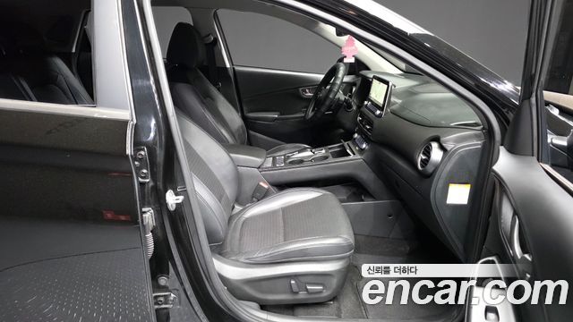 Hyundai Kona Electric Premium 2020 — фото 11