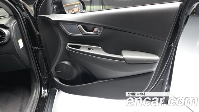 Hyundai Kona Electric Premium 2020 — фото 24