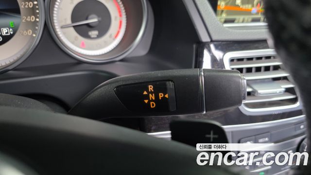 Mercedes-Benz E-Class (W212) E250 BlueTec 4MATIC AV 2016 — фото 9