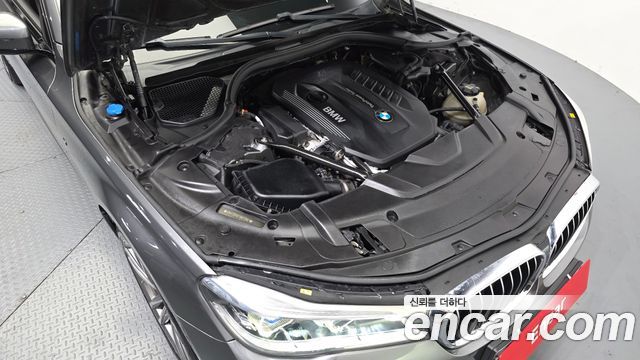 BMW 7 Series (G11) 740d xDrive M Sport 2018 — фото 6