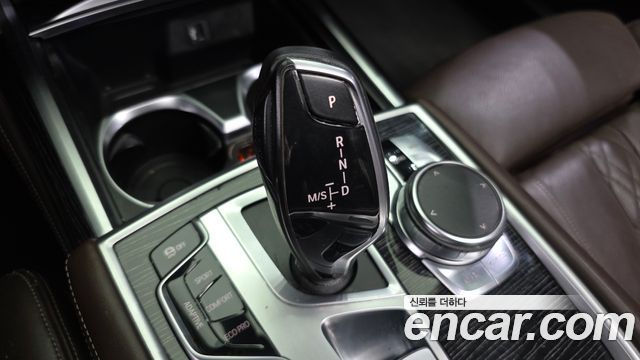 BMW 7 Series (G11) 740d xDrive M Sport 2018 — фото 9