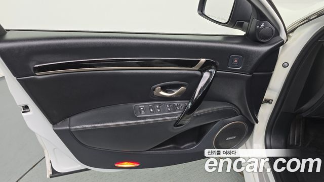 Renault Korea SM7 Nova RE 2015 — фото 24