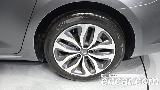 Renault Korea SM6 2.0 GDe LE 2017 — фото 21