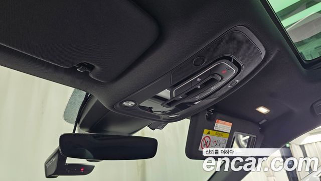 Audi e-tron 55 Quattro 2023 — фото 16