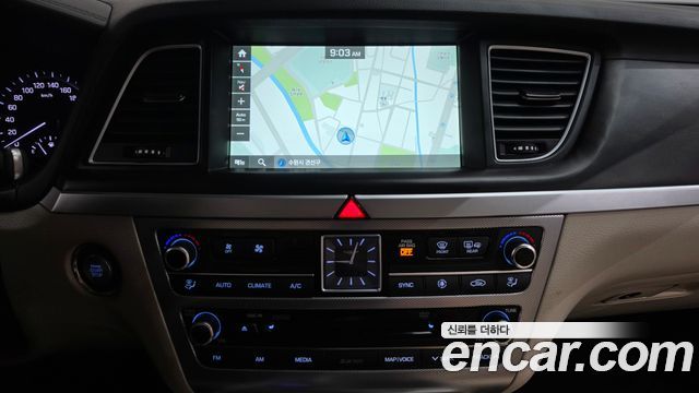 Genesis G80 3.8 GDI AWD Prestige 2018 — фото 12