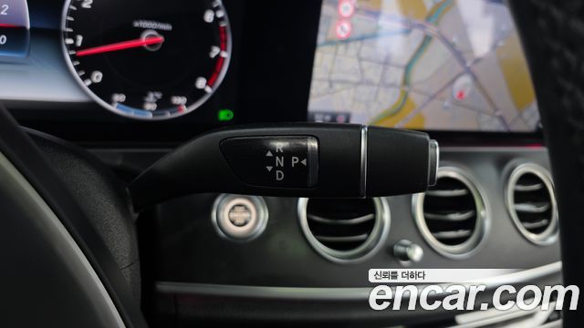 Mercedes-Benz E-Class (W213) E300 4MATIC Avnatgarde 2017 — фото 9