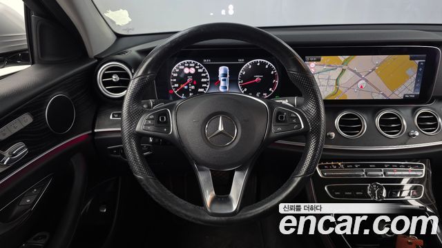 Mercedes-Benz E-Class (W213) E300 4MATIC Avnatgarde 2017 — фото 13