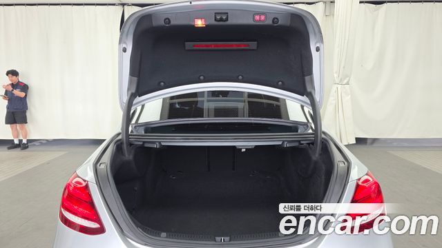 Mercedes-Benz E-Class (W213) E300 4MATIC Avnatgarde 2017 — фото 20