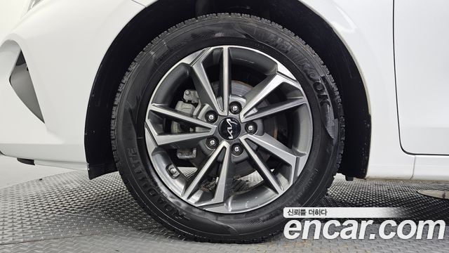 Kia K3 (II) 1.6 Prestige 2022 — фото 5