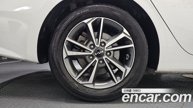 Kia K3 (II) 1.6 Prestige 2022 — фото 21