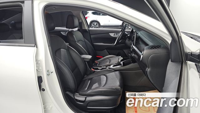 Kia K3 (II) 1.6 Prestige 2022 — фото 26