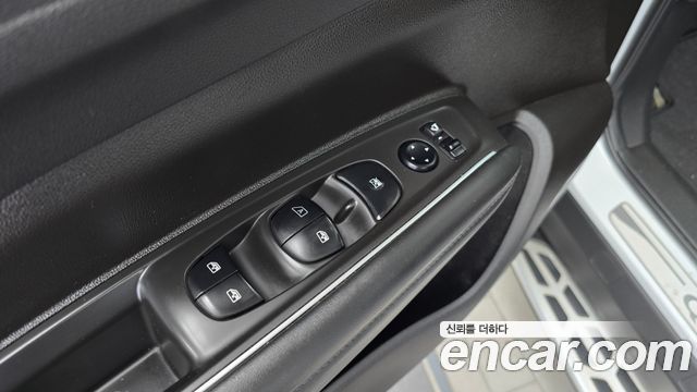 Renault Korea QM6 Gasoline 2WD RE Signature 2019 — фото 28