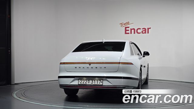 Hyundai Grandeur (GN7) 3.5 LPG 2WD (Taxi) Deluxe 2023 — фото 4