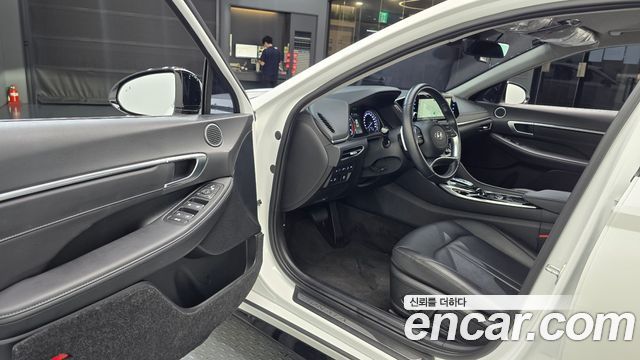 Hyundai Sonata (DN8) 2.0 Premium Plus 2022 — фото 10