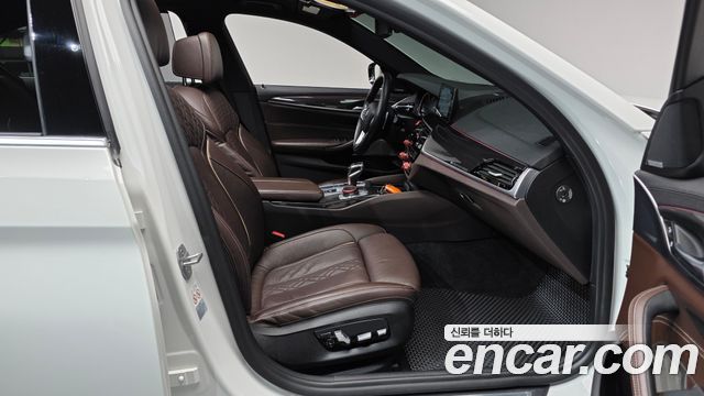 BMW 5 Series (G30) 530i M Sport Package Plus 2018 — фото 11
