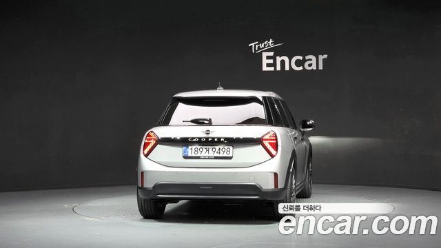 MINI Cooper C (IV) 5Door Essential 2025 — фото 4