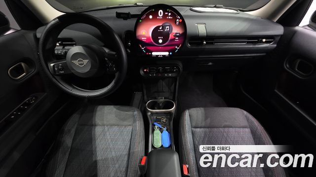 MINI Cooper C (IV) 5Door Essential 2025 — фото 7