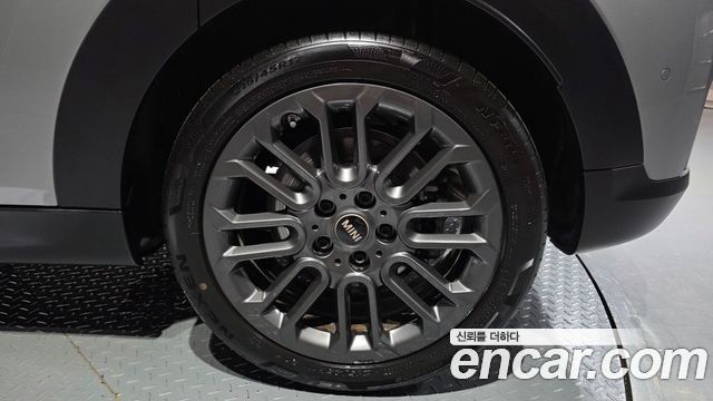 MINI Cooper C (IV) 5Door Essential 2025 — фото 21