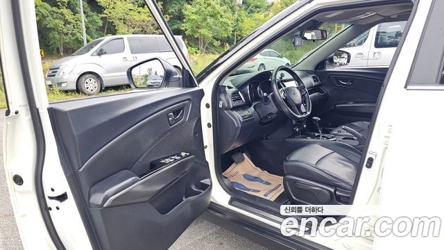 KG Mobility (SsangYong) Tivoli LX 2WD 2017 — фото 10