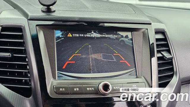 KG Mobility (SsangYong) Tivoli LX 2WD 2017 — фото 16