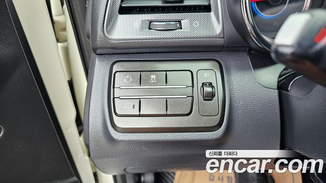 KG Mobility (SsangYong) Tivoli LX 2WD 2017 — фото 28